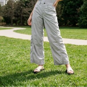 ANTHROPOLOGIE Pilcro Too Hot to Barrel Parachute Curve Barrel Pants Blue Cotton